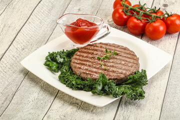 Grilled beef cutlet for burger