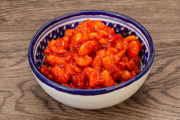 Baked kidney with tomato and pepper