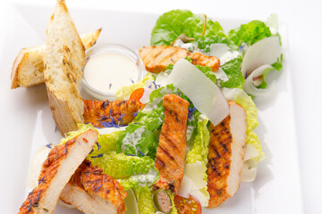 Salad with grilled chicken