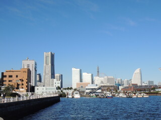 Obraz premium 横浜みなとみらい city skyline and harbor
