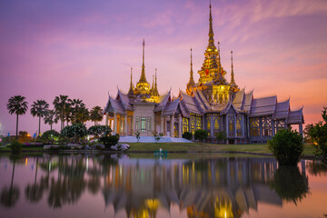 Fototapeta na wymiar Wat Non Kum is a beautiful and famous temple located in Sikhio District, Nakhon Ratchasima Province at twilight time