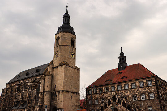 Laucha an der Unstrut; Rathaus und Stadtkirche St. Marien