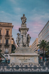 Obraz premium A beautiful statue standing in Catania of Italy