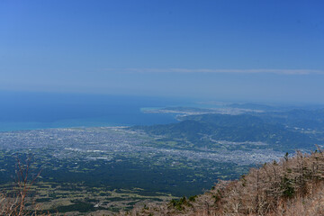 Fototapeta premium the sky during the spring season 
