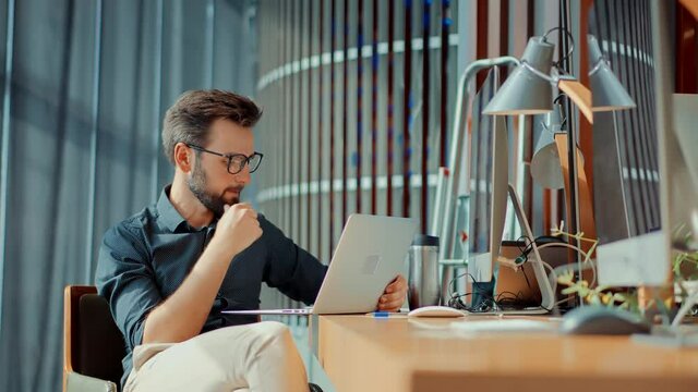 Online Network Software Developer.Senior Coder Programming.Software Developer Coding On Computer PC And Remote Chatting.Coder Development Web Application.Programmer Software Architect Online App.