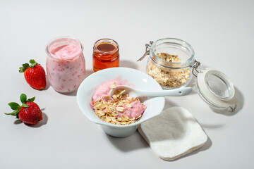 Homemade strawberry face mask ingredients