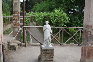 Old ruins of pompeii, italy
