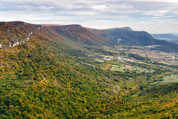 Fototapeta premium Urbasa and Amescoa Valley, Navarra, Spain.