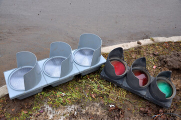 replacing the old traffic light with a new modern LED light
