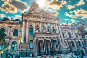 Naklejka premium Cape Town City Hall with a little more lustre than usual, South Africa