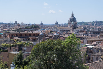 Fototapeta na wymiar Beautiful view of Rome in Italy. Ancient historical ruins, famous monuments, alley's and streets.