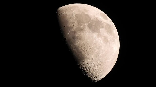 Moon  21 April 2021  Nagoya Japan