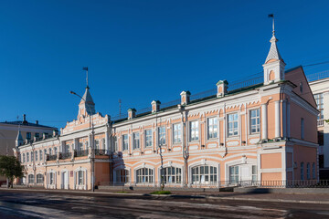 Fototapeta na wymiar View of the former City Duma building (1801), nowadays Music School No. 1. Vologda town, Russia.