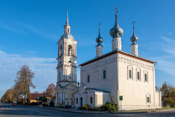 Fototapeta na wymiar View of Smolenskaya church on sunny autumn day. Suzdal town, Vladimir Oblast, Russia..