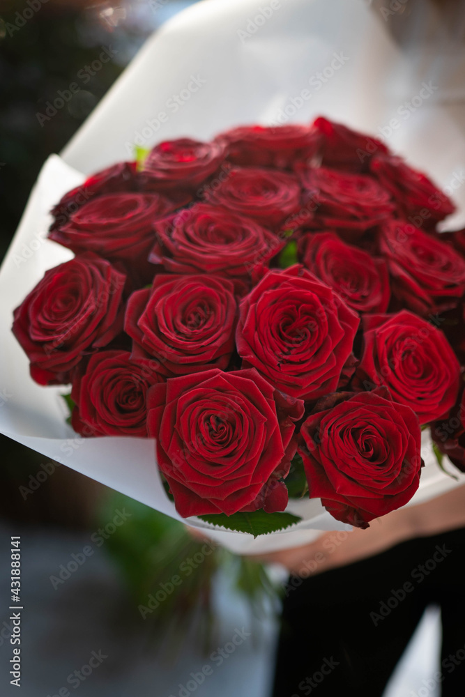 Wall mural bouquet of roses, red roses, basket of red roses, rose, roses, flower shop