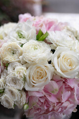 white roses, bouquet of white roses, pink hydrangea