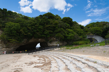 松下海岸のトンネル