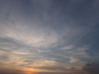 Obraz premium dramatic sunset sky and clouds 