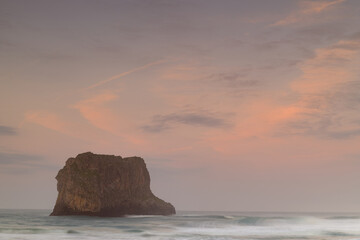 Playa de Ballota, cerca de la población de Llanes. Asturias. España. Europa