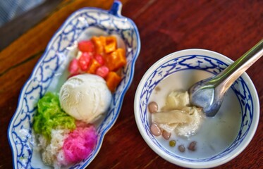 thai dessert in a bowl