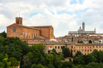 Fototapeta na wymiar Siena, Italy. Beautiful view of Siena cityscape.
