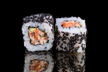 mix, tiger Shrimp, snow crab, smoked eel, cucumber, sauce