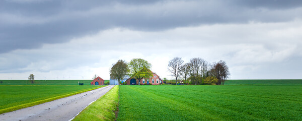 Old farm in Groningen in the Netherlands © Hilda Weges