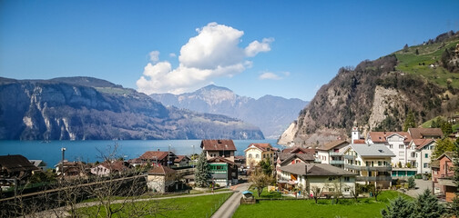 lake como italy panorama view © Kamila