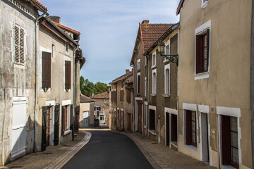 Fototapeta na wymiar street in the village of Lussac in France