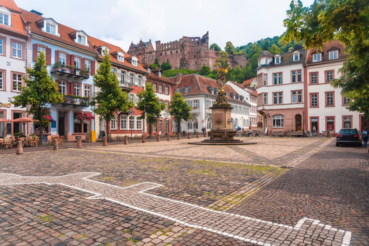 Kornmarkt with Muttergottesbrunnen, god's mother fountain, Heidelberg, Germany