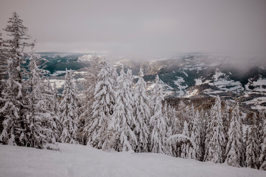 Austria, Carinthia, Villach, Gerlitzen mountain in winter