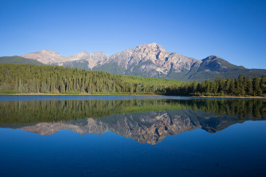 Pyramid Lake, Jasper