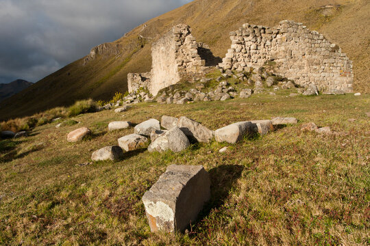 Ancient ruins of Incan civilization along the Inca Trail, Ecuador.