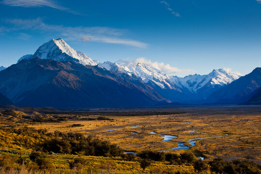 New Zealand's Southern Alps in Aoraki/Mt. Cook National Park in the South Island.