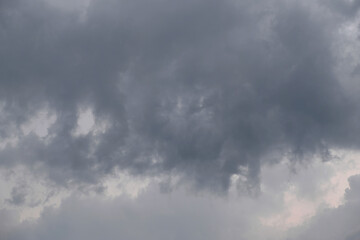 Cloudy before rain is very cool air in the morning.