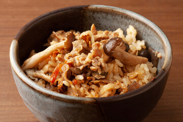 牛肉とキノコの炊き込みご飯