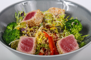 Nicoise salad with roasted tuna