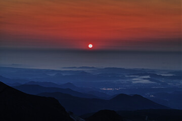 日本の夜明け（蔵王山から仙台方面を望む）