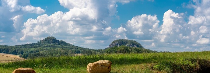 Lilienstein Panorama  säschsische Schweiz im Sommer