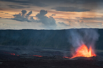 Eruption volcan - Piton. de La Fournaise - La Réunion
Coulée de lave - Volcanologie