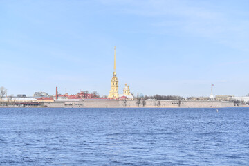 Fototapeta premium river in the city, cathedral, saint petersburg, embankment, river, buildings, peter, city, architecture, london, dome, church, street, building, city, landmark, england, paul, sky, europe, religion, u