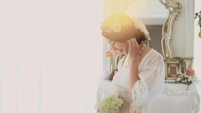 マタニティアートを施した美しい妊婦