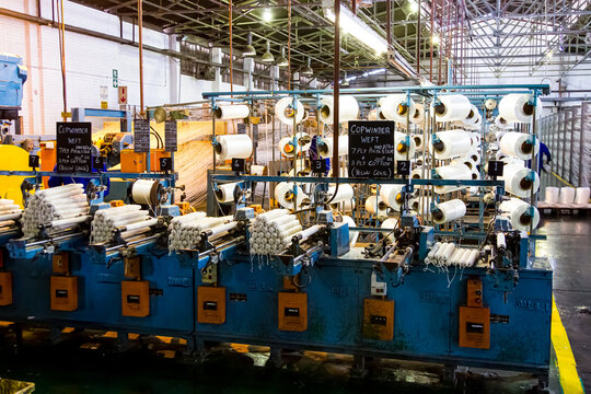 Cotton Thread Bobin on a copwinder weft assembly line loom