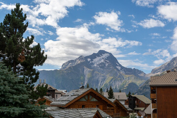 View on ski station Les deux Alpes and Alpine mountains peaks in summer, Isere, France - obrazy, fototapety, plakaty