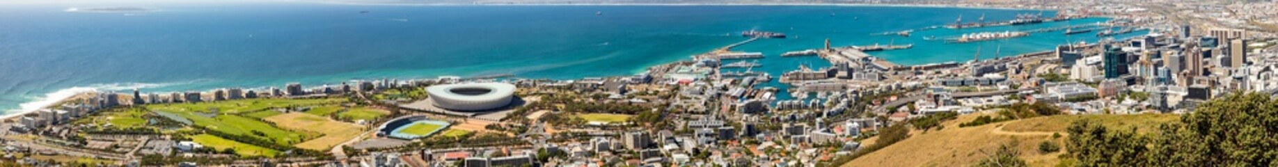 Fototapeta na wymiar Elevated Panoramic view of Green Point and Docks in Cape Town South Africa
