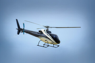Helicopter for sightseeing © LivioOzuna
