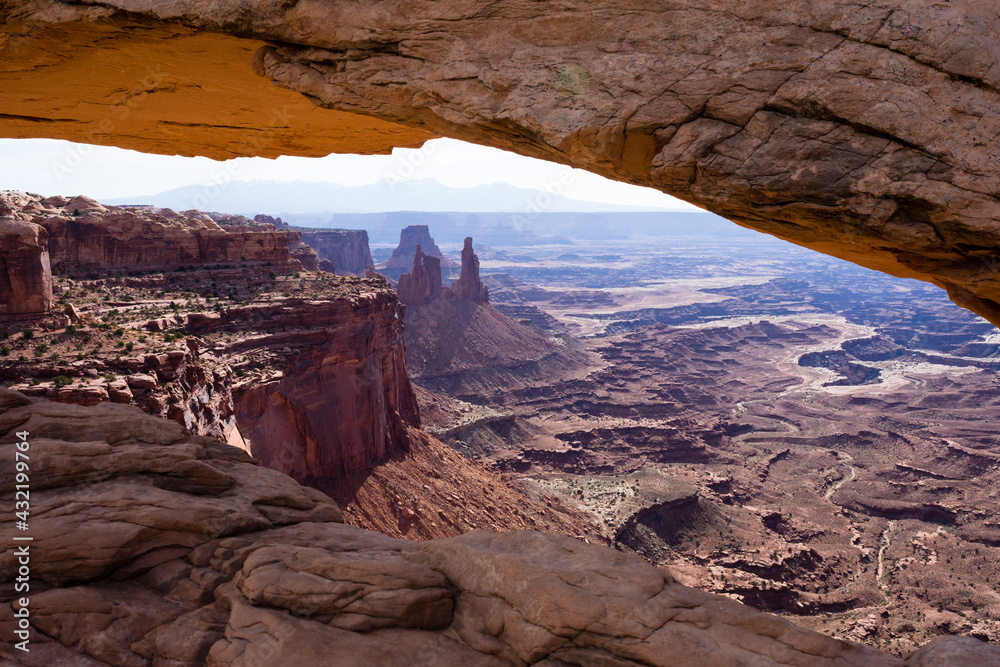 Wall mural morning at mesa arch in canyonlands national park - moab, utah, usa