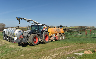 Gülle wird umgepumpt 