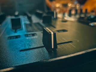 music fade on the DJ controller © Marlon Corrêa