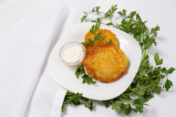 Hash Browns with Sour Cream and Dill